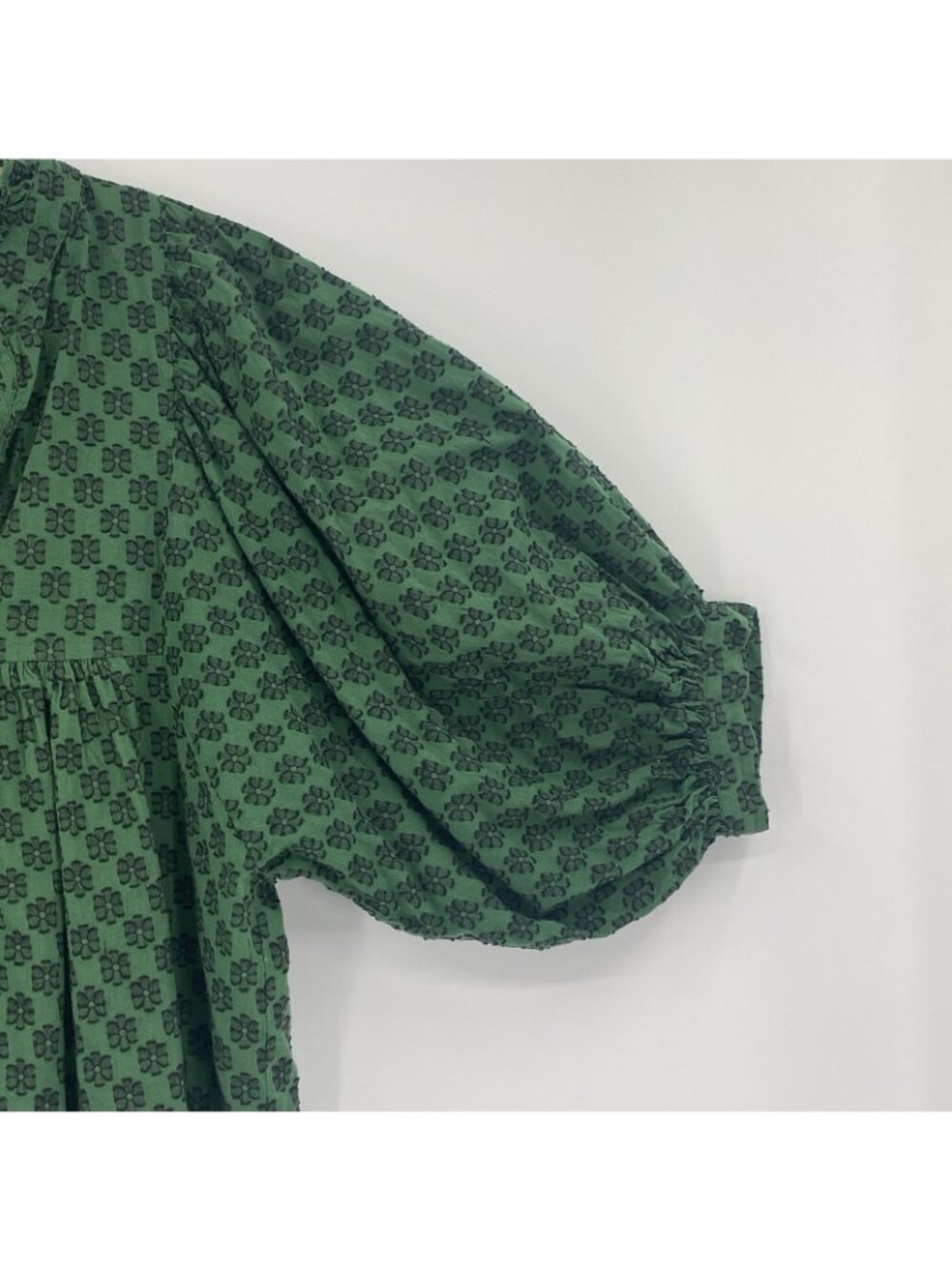 Never A Wallflower Ruffle High Neck Top Size M Green Leaf Embossed Boho Peasant - Picture 6 of 10